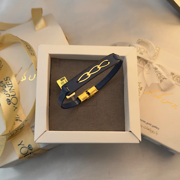 تصویر دوم دستبند طلا زنانه چرم قلب فانتزی